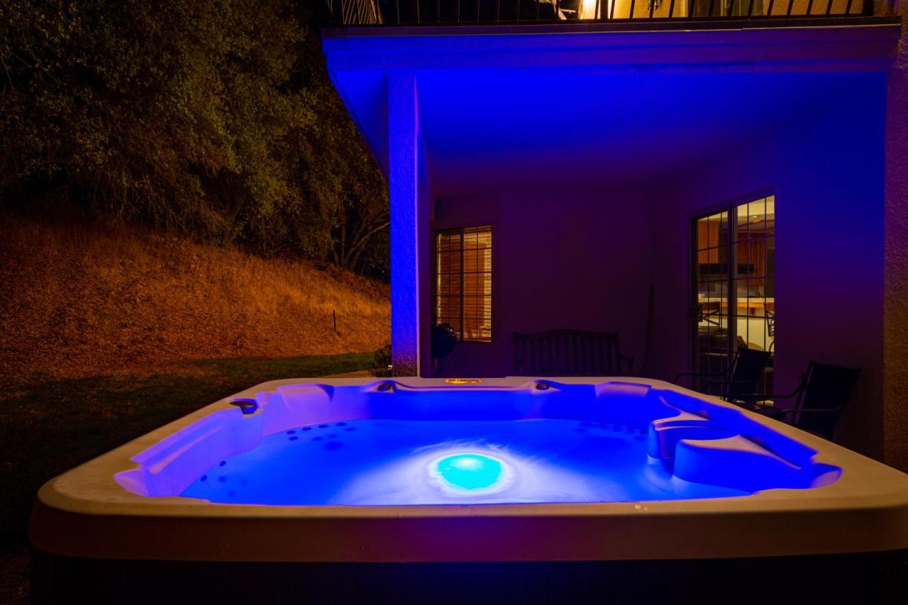 オークハースト Mountain Majesty With Hot Tub, Pool Table, Generator, Ev Hookupヴィラ エクステリア 写真
