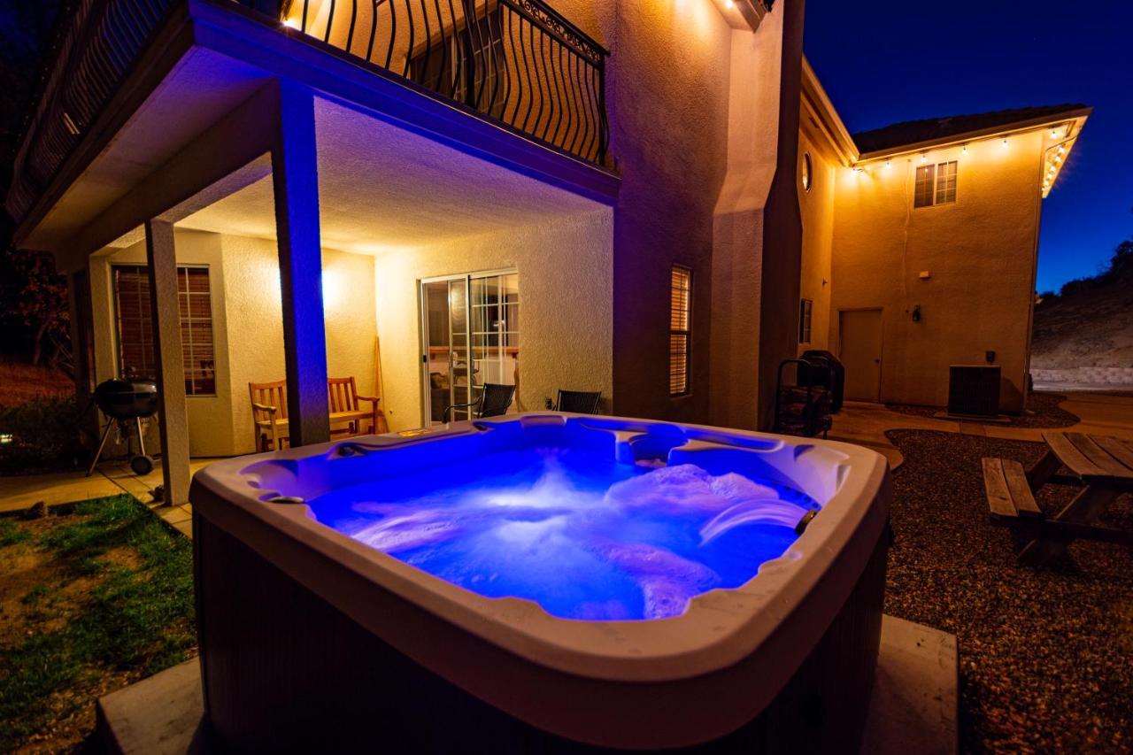 オークハースト Mountain Majesty With Hot Tub, Pool Table, Generator, Ev Hookupヴィラ エクステリア 写真